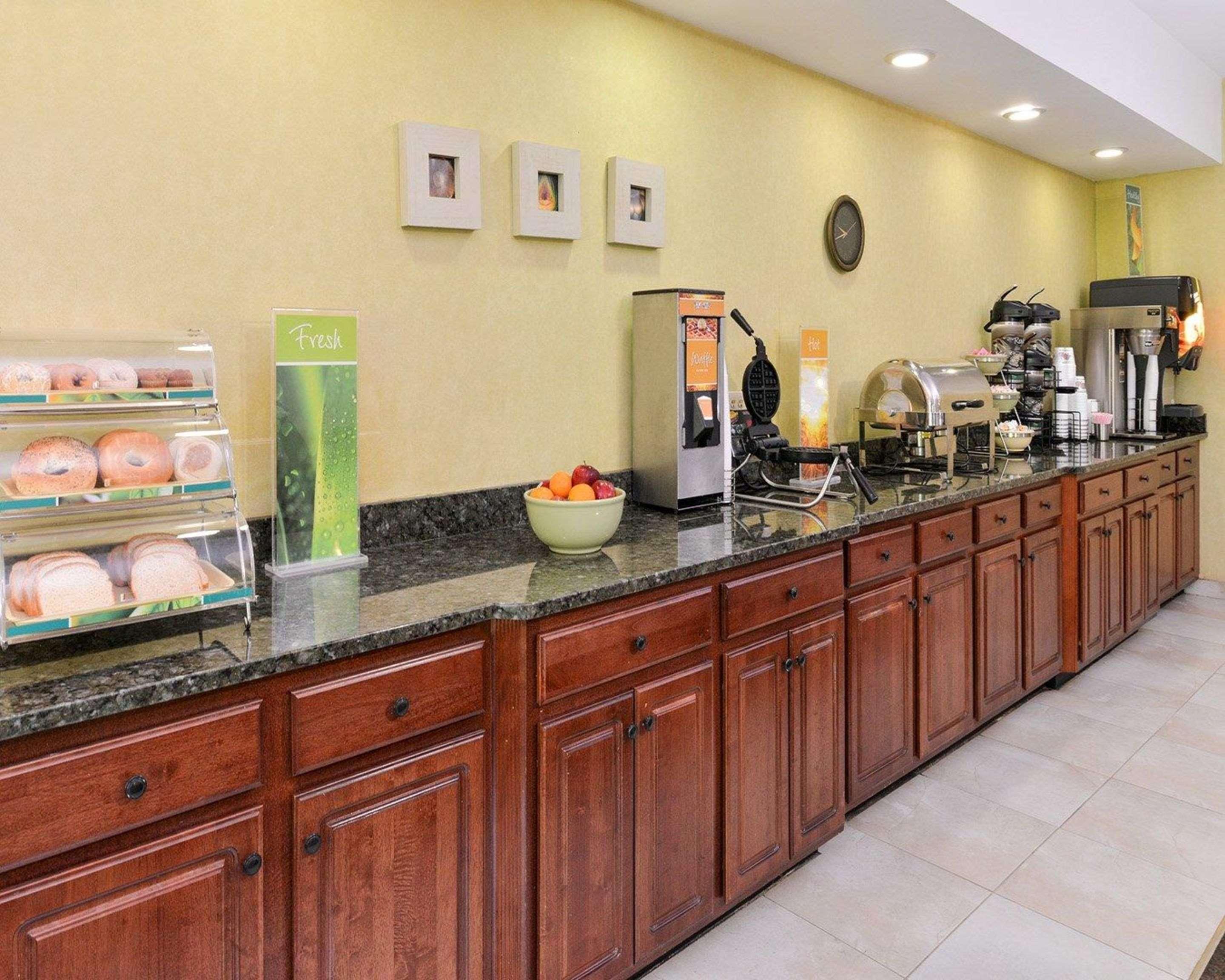 Quality Suites Stratford Dış mekan fotoğraf