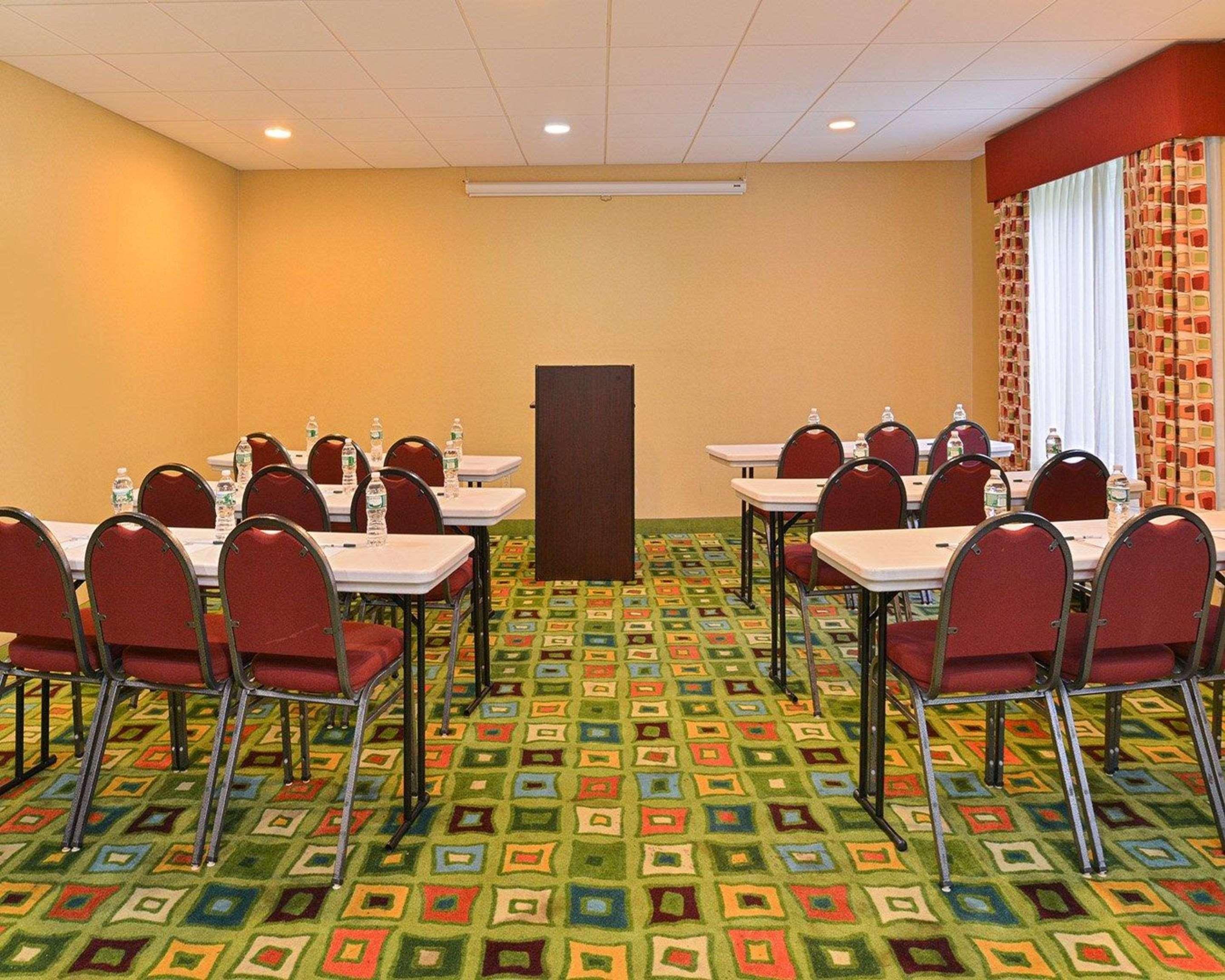 Quality Suites Stratford Dış mekan fotoğraf